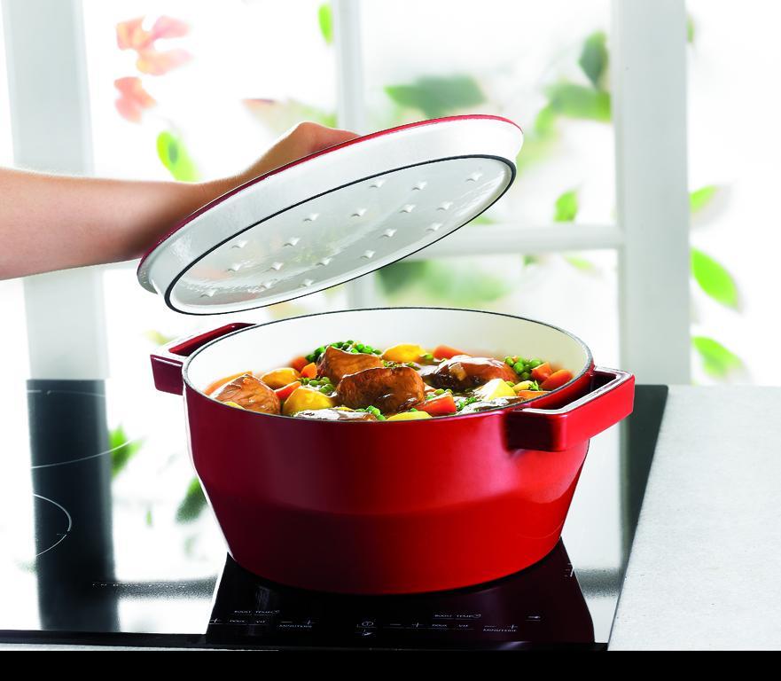 SlowCook Cast iron red Round Casserole - compatible with oven and